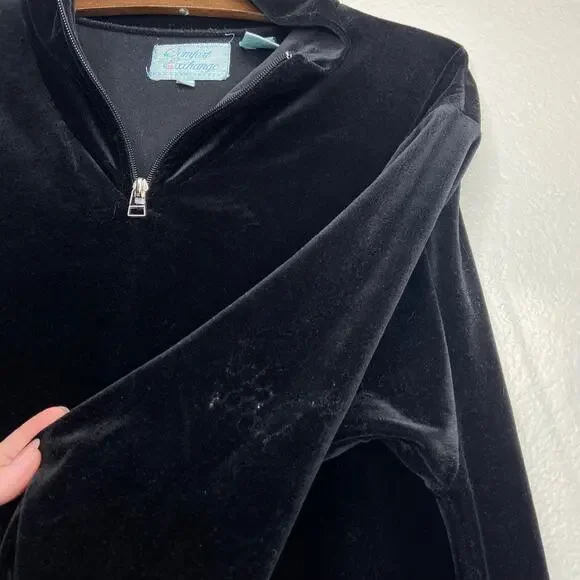 Vintage Comfort Exchange Velvet Pajamas - Picture 5 of 6